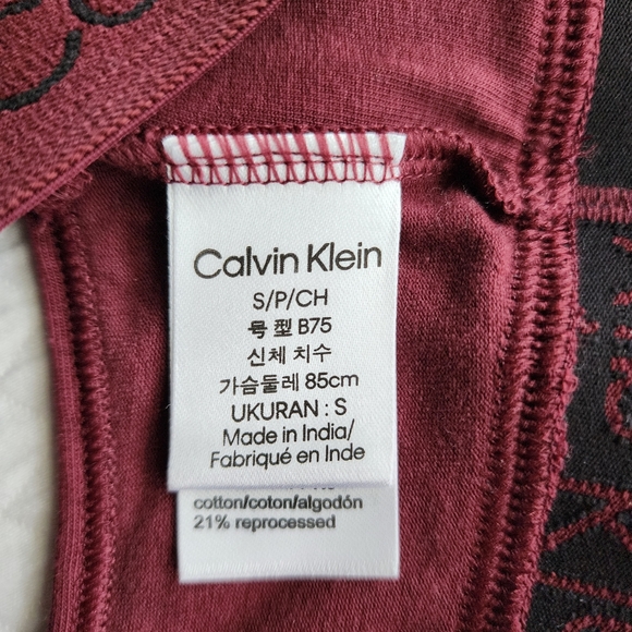 CALVIN KLEIN NEW UNLINED BRALETTE. Color Burgundy. - Picture 3 of 3